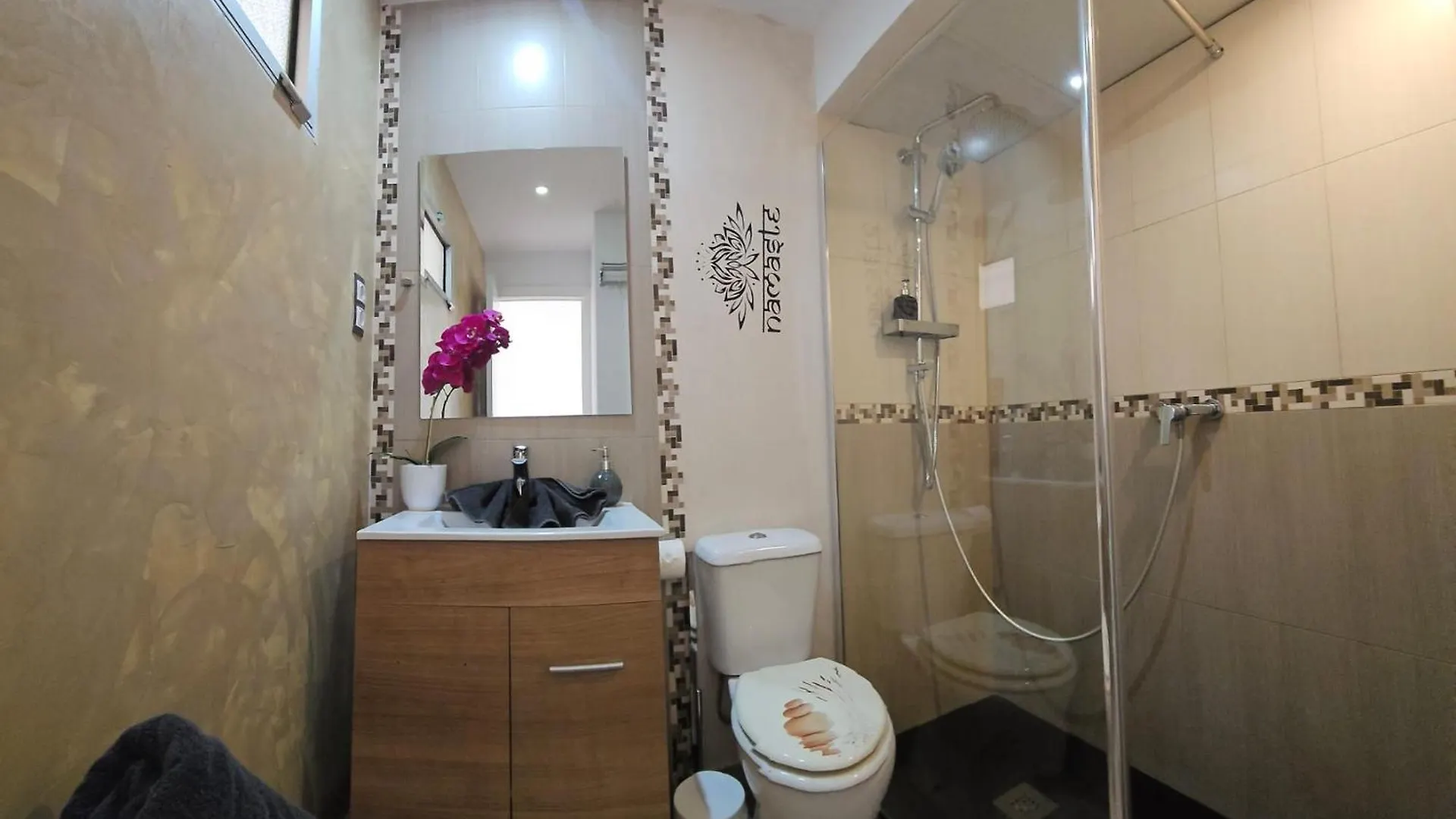Namaste Modern Elegance City Center Apartment By Namaste Elite Torremolinos